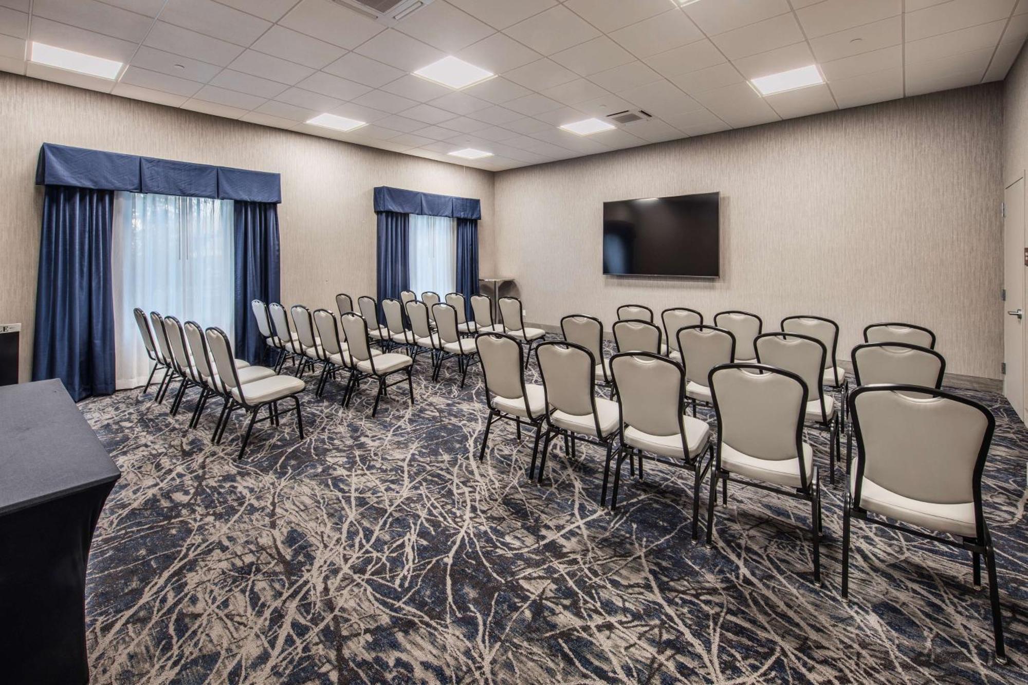Doubletree By Hilton Monroe Township Cranbury 호텔 Rossmoor 외부 사진