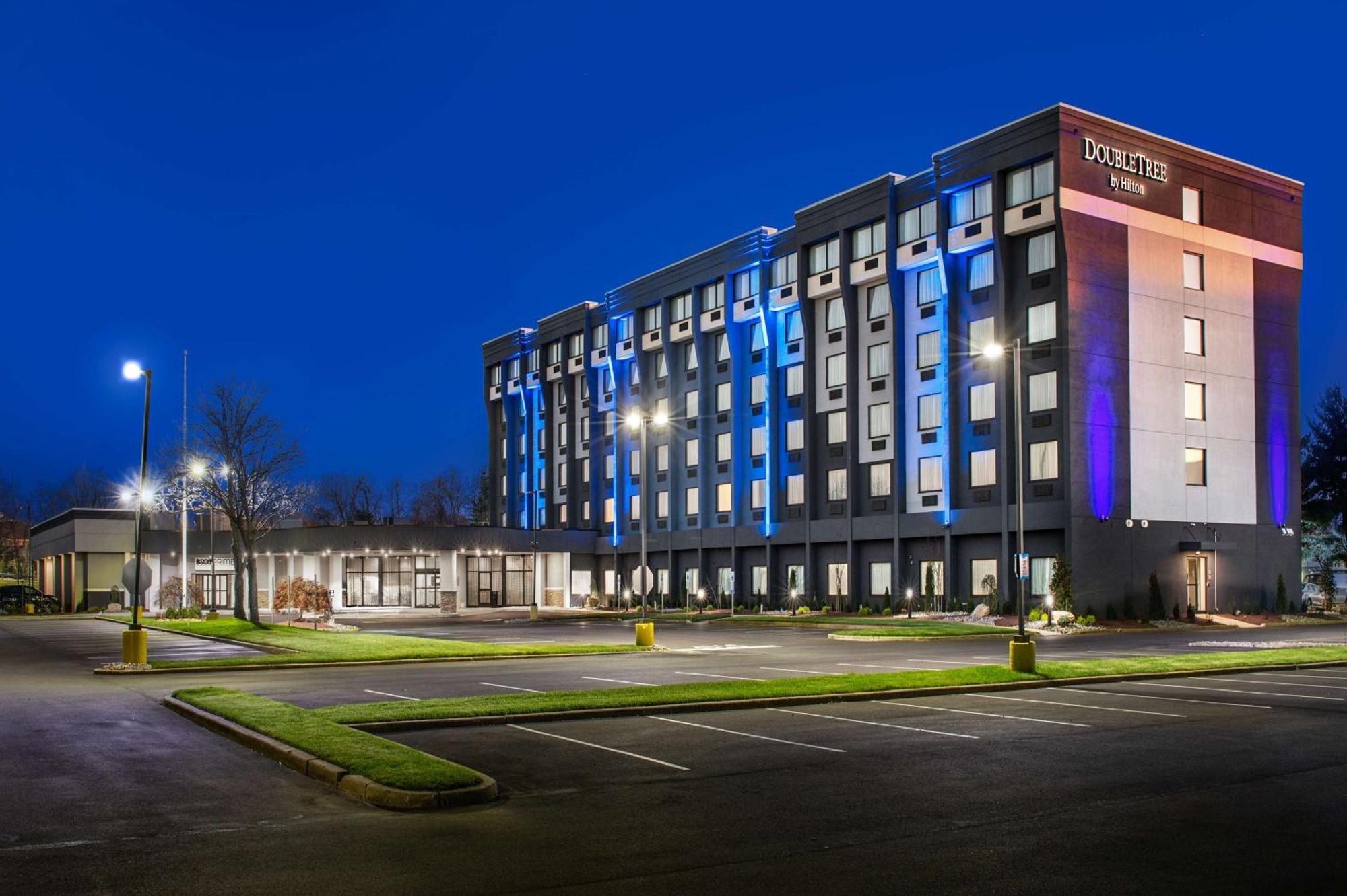 Doubletree By Hilton Monroe Township Cranbury 호텔 Rossmoor 외부 사진