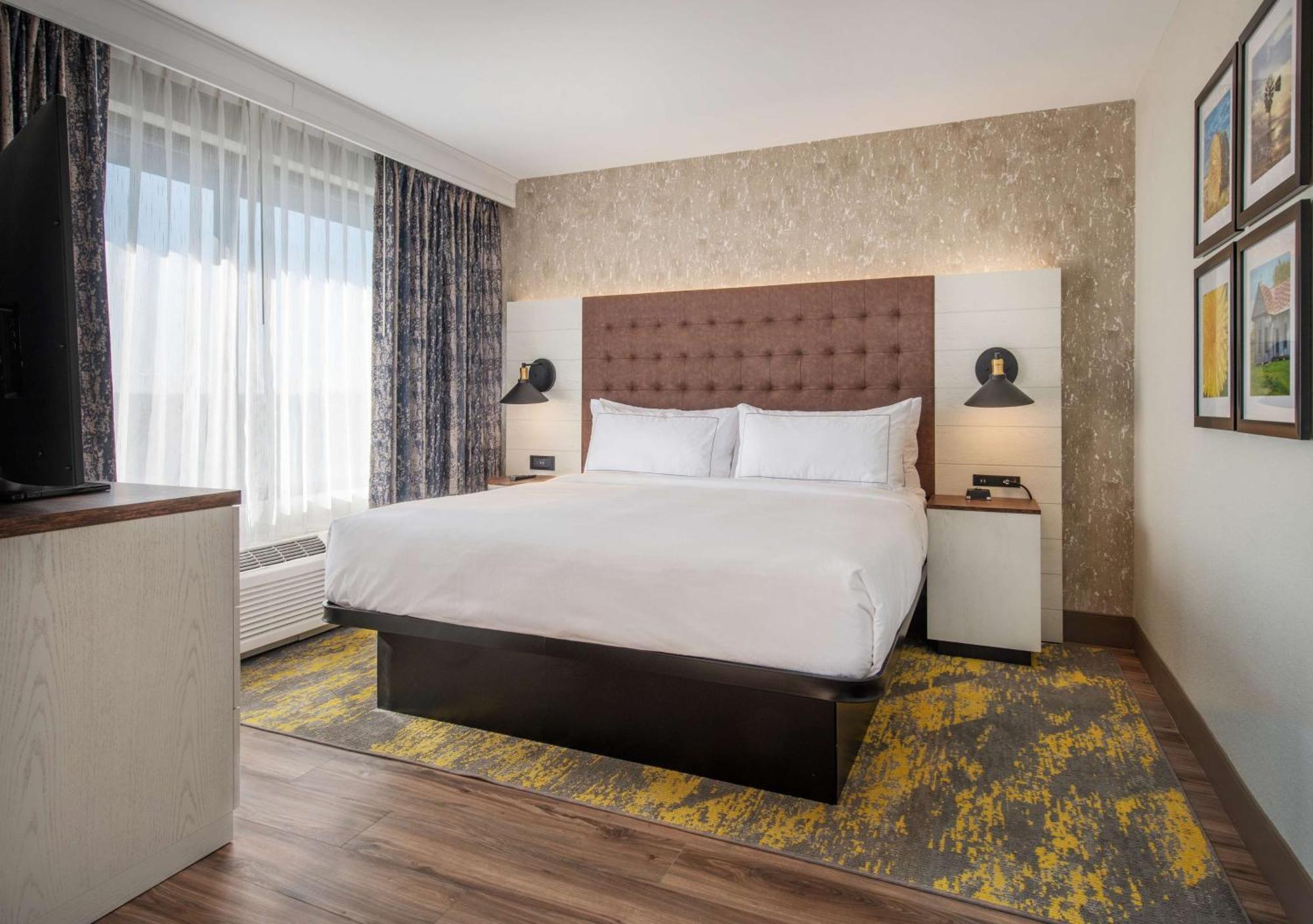 Doubletree By Hilton Monroe Township Cranbury 호텔 Rossmoor 외부 사진