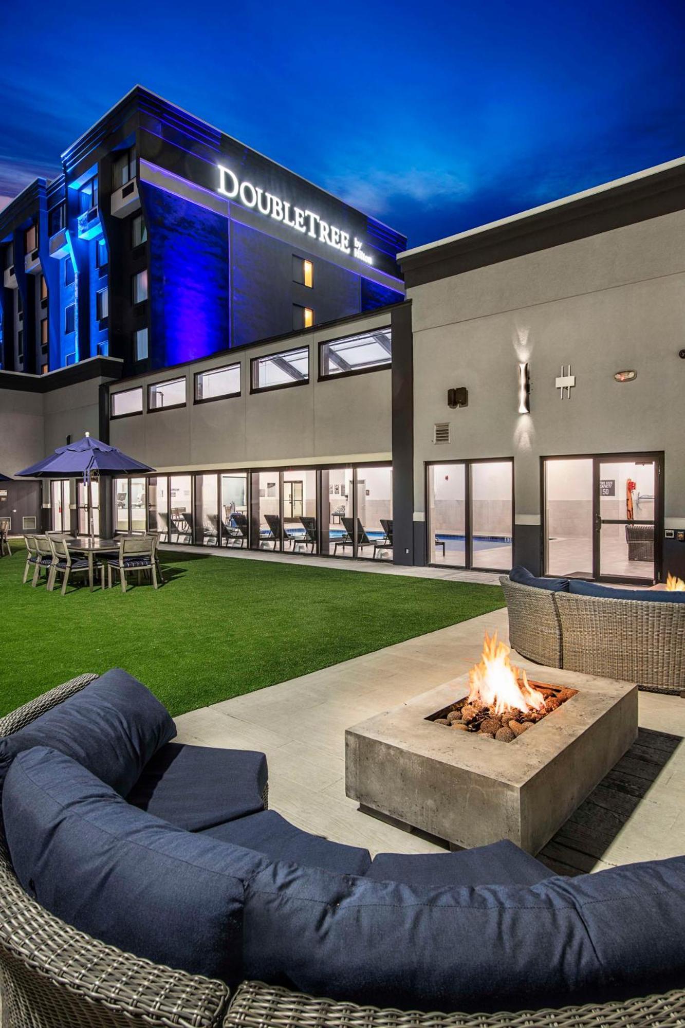 Doubletree By Hilton Monroe Township Cranbury 호텔 Rossmoor 외부 사진